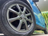 【15インチアルミホイール】外観にマッチしたアルミホイールを装着しております。各種アルミホイールや、スタッドレスタイヤも取扱いしております。是非ご相談ください♪
