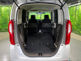 普段のお買い物や通勤、送迎等に十分な荷室スペースを確保しております。セカンドシートを倒すと、大きな荷物の積載も可能です♪