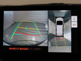 パノラミックビューモニター付きです。車両を上から見たような映像をモニター画面に表示。運転席からの目視では見にくい、車両周辺の状況をリアルタイムでしっかり確認できます。