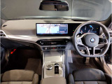 ☆センターパネルを運転席側に僅かに傾けたBMW独特のインパネ☆【駆け抜ける歓び】はここからもスタートしております☆