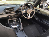 現在のMAZDA車はインパネ配置が視線の動きが少なくなるように設計レイアウトされています☆ひとつひとつの部品からMAZDAの安全に対するこだわりを感じる事が出来ます☆