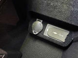 シガーソケット用の充電器が使用可能です!