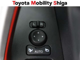 駐車時に便利なスマ-トキ-連動オ-ト格納式ドアミラーを装備しています。施錠すると自動的にドアミラーを格納する便利な機能です!