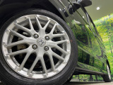 【純正15インチアルミホイール】外観にマッチした純正アルミホイールを装着しております。各種社外アルミホイールや、スタッドレスタイヤも取扱いしております。是非ご相談ください♪