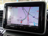 純正8インチナビです。使い勝手の良いナビですよ!