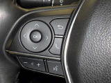 ステアリングスイッチ装備!運転しながら手元でオーディオの操作などができます。