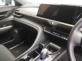 運転席周りのパネルは使いやすいように設定されています。