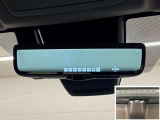 ドライブレコーダー内蔵型デジタルインナーミラーを装備!後席の人や荷物、ヘッドレストの妨げを受けず鮮明な画像で後方確認が出来ます!