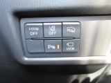 自動ドアロックモード付きの車両です。マツダコネクト内で設定を頂ければ車速やシフトレバーに連動させてコントロール出来ます。小さなお子様や謝って操作をした時も安心??
