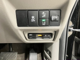 【ETC】便利なETC車載器も装備!高速道路の料金所もスムーズに通過できます。今や必須の装備ですね!お客様用にセットアップをしてのお渡しとなります!