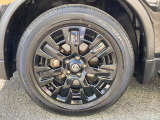 純正のアルミホイールです!お車に合ったデザインのホイールになっています!
