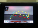 バックモニターで、後方を確認しながら安心して駐車することができます。運転初心者も熟練者も必須の機能ですよ!