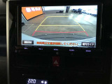 バックガイドモニターで、後方を確認しながら安心して駐車することができます。運転初心者も熟練者も必須の機能ですよ!