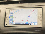 純正ナビを装備。タッチパネル式で使いやすく、お出かけもラクラクです。