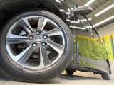 【純正16インチアルミホイール】外観にマッチした純正アルミホイールを装着しております。各種社外アルミホイールや、スタッドレスタイヤも取扱いしております。是非ご相談ください♪