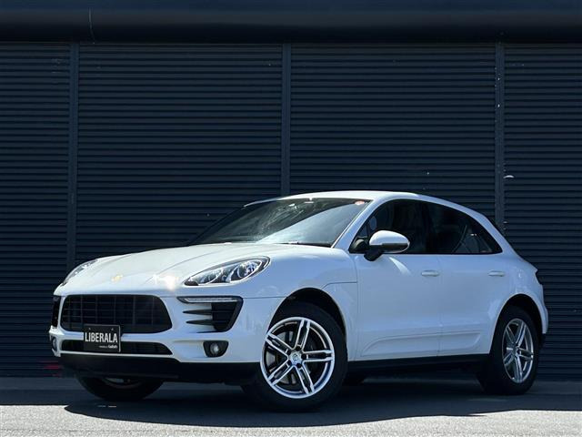 マカン 4WD 本革シート