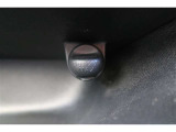 【アクセサリーソケット】12Vのカー用品等の電源供給が可能です。