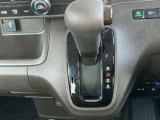 インパネシフトのオートマチック車です。