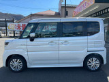 届出済未使用車を一人でも多くの方に提供できるよう専門スタッフがしっかりと説明し、相談にのらせていただきます。