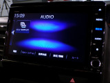 CD、DVD、Bluetooth、AM、FM、AUX、スマートフォン接続ができます。