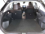開口部の広いラゲージスペースは、ゴルフバックなどの荷物もラクラク積み込めます。