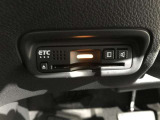 【ETC】とっても便利なETCを装備しています。 ETCを利用して、高速道路を楽々ドライブしましょう。 渋滞緩和にも繋がってエコ!?にも繋がります。