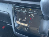 【 オートエアコン 】車内温度を感知して自動で温度調整をしてくれるのでいつでも快適な車内空間を創り上げます!//