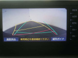バックガイドモニターで、後方を確認しながら安心して駐車することが出来ます。運転初心者も熟練者も必須の機能ですよ!