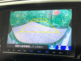 【バックカメラ】駐車時に後方がリアルタイム映像で確認できます。大型商業施設や立体駐車場での駐車時や、夜間のバック時に大活躍!運転スキルに関わらず、今や必須となった装備のひとつです!