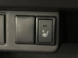 【シートヒーター】寒い日に重宝するシートヒーター!エアコンより早く温まってくれるので寒がりの人も安心ですね♪エアコンの温風は乾燥するから苦手、という方にもをおすすめです。