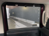 全席パワーウィンドウとなっています。運転席はオートになっているのでワンタッチ開閉することが出来ます。
