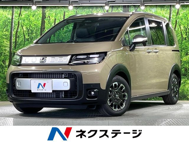 フリード 1.5 e:HEV クロスター