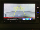 バックでの車庫入れも安心です! リアカメラが付いているバックモニター付のナビを装備しております。操作線もついており距離感も画面から確認できます。
