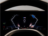 【BMWライブ・コックピット】コントロール・ディスプレイとインスツルメント・ディスプレイから構成されるディスプレイ・ネットワークにすべての情報がより分かりやすく表示されます。