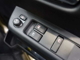 パワーウインドウを装備しております!後席ウインドゥの閉め忘れも運転席で解決できます♪