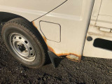 場所はタカチホ様の細い道路を挟みまして隣に位置します。近くにマンガ喫茶がございますのでその裏でございます!