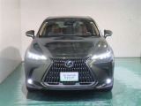 明度の高いLEDヘッドライトで、夜間の運転も安心です。
