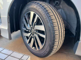 タイヤの残り溝は5ミリ程度です!