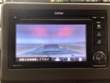 【バックカメラ】運転が苦手な方も車庫入れラクラクです!ギアをリバースに入れれば自動的に切り換わりますので、面倒な操作は不要です♪狭い駐車場もお車を傷つけず安心ですね!