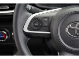 ブラインドスポットモニターです。隣の車線を走行する車両をレーダーで感知し運転をアシストしてくれます。