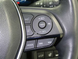 【レーダークルーズコントロール】(全車速追従機能付)付きです。車速に応じて追従支援してくれるので、ロングドライブも快適です。詳細は販売店スタッフまでおたずねください。