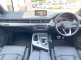 Q7 4.2 FSI クワトロ アダプティブ エアサスペンション 4WD 