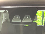【スマートアシスト】走行中に前方の車両等を認識し、衝突しそうな時は警報とブレーキで衝突回避と被害軽減をアシスト。より安全にドライブをお楽しみいただけます。