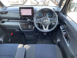 窓ガラスが大きく車両感覚も掴みやすいお車ですので安心してお乗りいただけます。