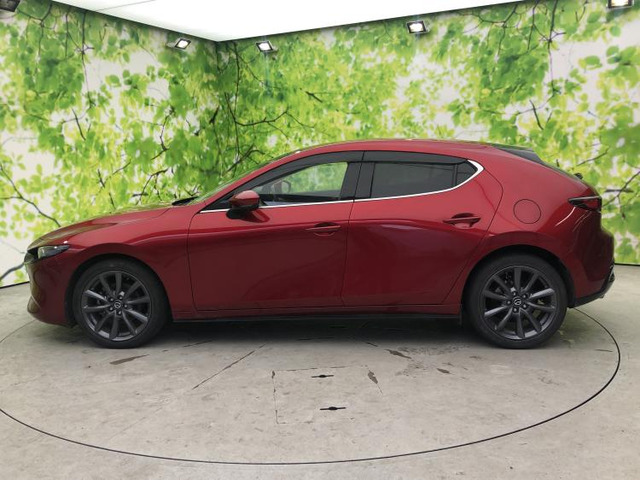 マツダ MAZDA3ファストバック 1.8 XD バーガンディ セレクション の