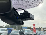 日産純正ドライブレコーダはオールインワンタイプ、フルハイビジョン録画対応で高精細な映像を記録できます。記録した映像は、ナビゲーションでその場で確認できます。