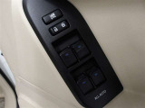 全席オートパワーウィンドウ☆窓の全閉全開が自動で出来るので便利ですよ♪