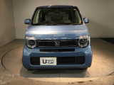 お客様に安全で快適なカーライフをお送りいただくために、中古車にも高いレベルの品質基準を設け、その基準に従って、全ての中古車について納車前整備を実施しています。