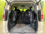 後席を格納すると、これだけの広さが!シーンに合わせたシートアレンジで、大きな荷物も積むことが出来ます♪