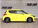 神奈川でお車を探すなら リバーサイド 。当店では在庫数800台展示中となります。残価設定型ゴジュッパローンをメインで販売しており月々のお支払いをお安く高年式車を乗りたい方へ是非ご検討ください。